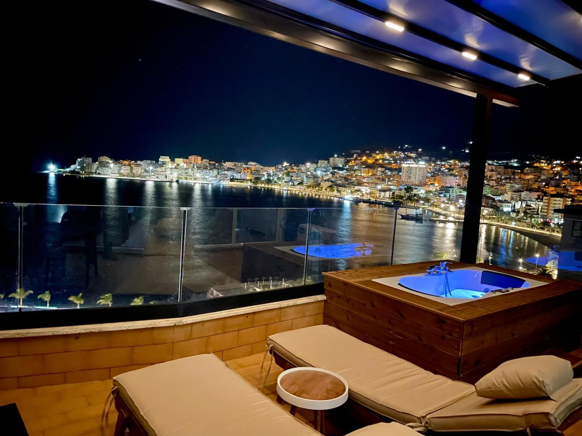 Апартаменти Seaview Golden Penthouse Саранда Екстер'єр фото